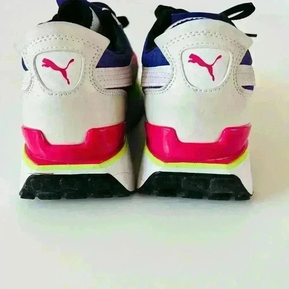 Womens PUMA Future Rider FV Athletic Shoe in a size 6.5. - Picture 3 of 9